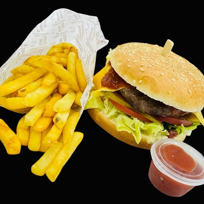 Бургер с говядиной и картошка фри в Kaikan по цене 695 ₽