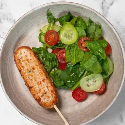 Детская куриная котлета на палочке в Mikemolly по цене 510 ₽