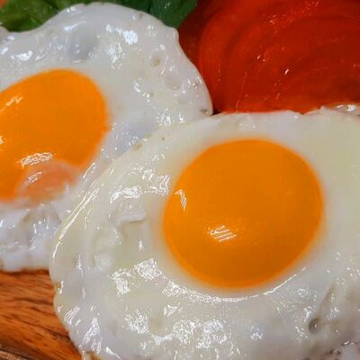 Яичница из двух яиц в Трапеза по цене 125 ₽