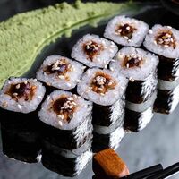 Ролл с угрем в My Sushi