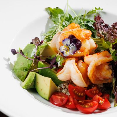 Боул с киноа и креветками в Вартазия по цене 1300 ₽