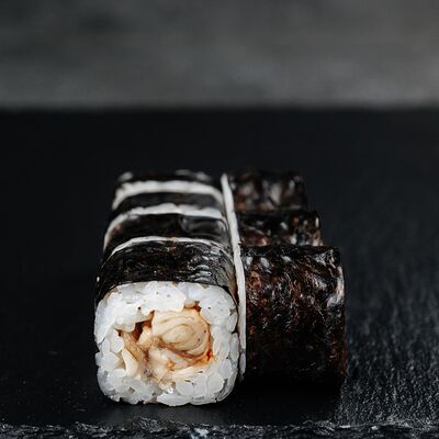 Маки с угрём в Суши скат по цене 360 ₽