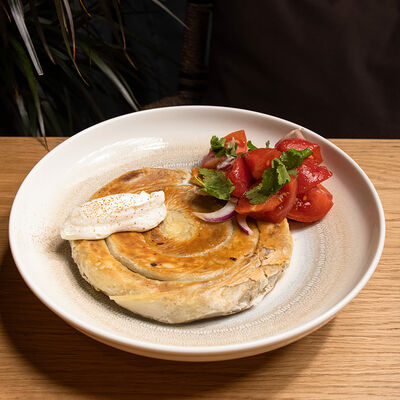 Катлама с пряной бараниной в Lali по цене 890 ₽