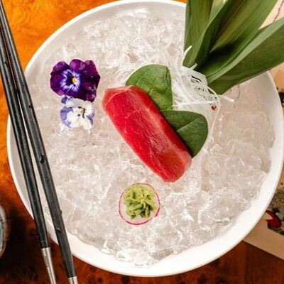 Сашими тунец аками в Китайская грамота по цене 600 ₽