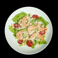 Цезарь с тигровой креветкой в Me gusto