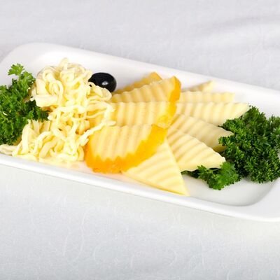 Сырная тарелка местных сыров в Мансарда по цене 400 ₽