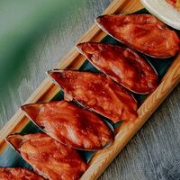 Мидии под моцареллой в О2 Lounge cafe