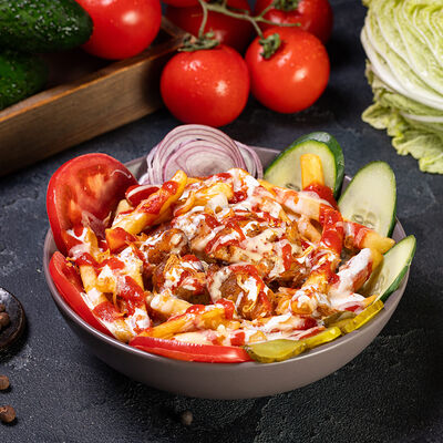 Лавашура бокс с курицей и картофелем фри в Лавашура по цене 725 ₽