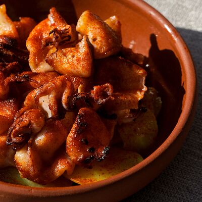 Кальмары по-галисийски в Saray по цене 1750 ₽