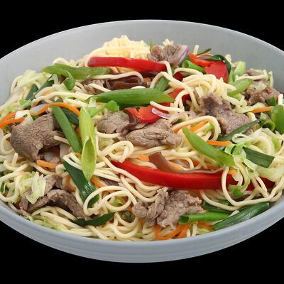 Ми Сао с говядиной в Pho Bo 365 по цене 460 ₽