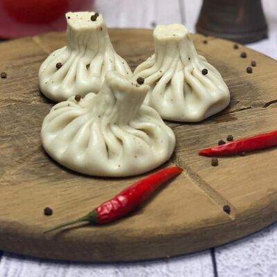 Хинкали с говядиной и свининой в Buta по цене 410 ₽