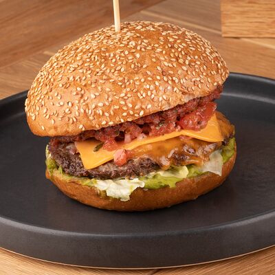 Бургер По-чешски в Смокер по цене 710 ₽