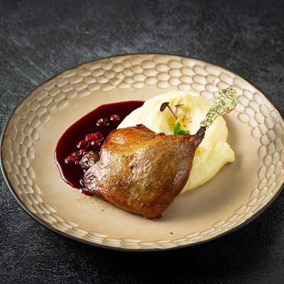 Утиная ножка конфи в Fish Point по цене 1350 ₽