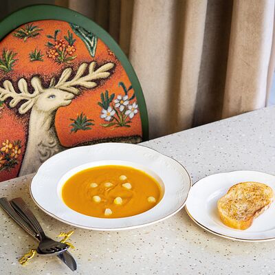Тыквенный суп с зелёным яблоком в Дворцовая по цене 560 ₽