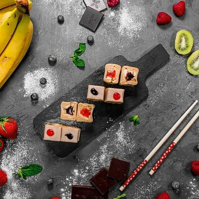 Десертный ролл с яблоком и бананом в Суши Пати по цене 380 ₽