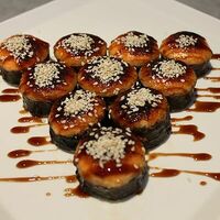 Запеченный ролл Сяке терияки в Суши Gamma