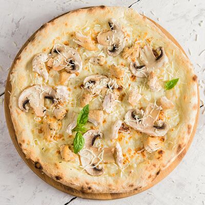 Пицца Куриная грудка с грибами Big в Willy Food по цене 920 ₽