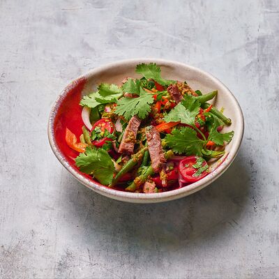 Салат с телятиной в Мамука по цене 890 ₽