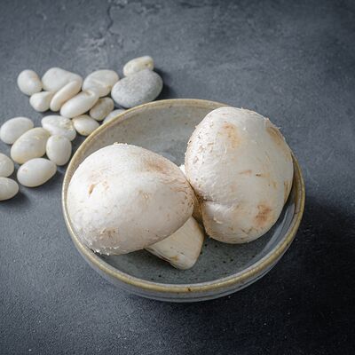 Грибы шампиньоны в Encore Cafe по цене 250 ₽