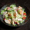 Салат Цезарь с курицей в Фабрика по цене 620