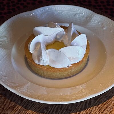 Лимонный тарт в Red Cup iMall по цене 380 ₽