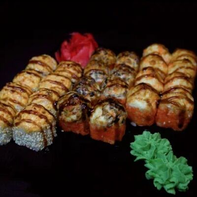 Запеченный сет Горячий в Пара палок по цене 1540 ₽