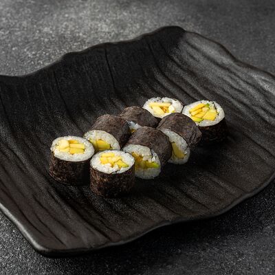 Мини-ролл с авокадо в Мацумото по цене 275 ₽