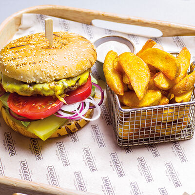 Мега-бургер Экспромт в Экспромт по цене 790 ₽