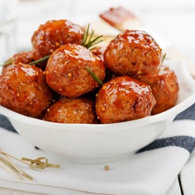 Тефтели мясные с рисом на пару в Взяли-Поели по цене 510 ₽