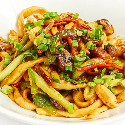 Wok с курицей и грибами в Унга по цене 315 ₽