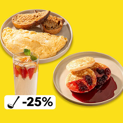 Завтрак с омлетом и оладушками в Пока горячее по цене 870 ₽