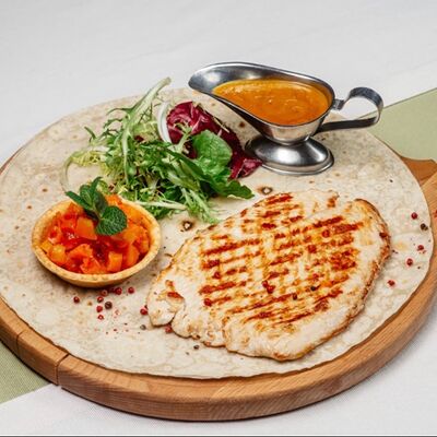 Филе индейки на гриле с пряной тыквой в Ривьера по цене 860 ₽