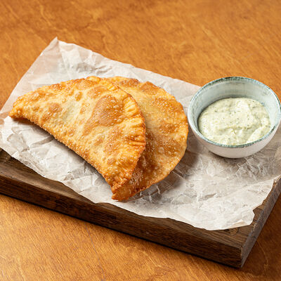 Чебуречки с бараниной в Бурка по цене 470 ₽