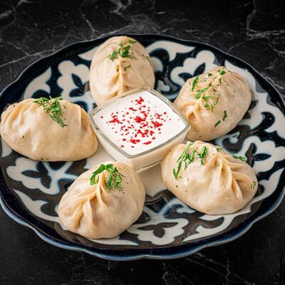 Манты с говядиной в Чайхана Плов центр по цене 475 ₽