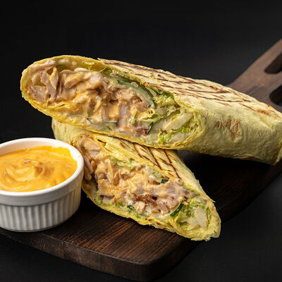 Шаверма с курицей Сырная в Wаверма по цене 325 ₽