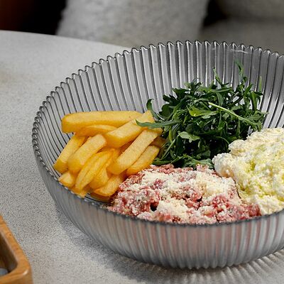 Тартар из говядины с картофелем фри в Особняк по цене 970 ₽