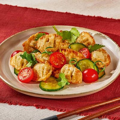 Дамплинги со свининой в Тануки по цене 570 ₽