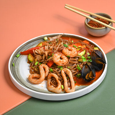 Соба с морепродуктами в Зебры по цене 710 ₽