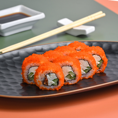 Ролл Калифорния с лососем в Зебры по цене 650 ₽