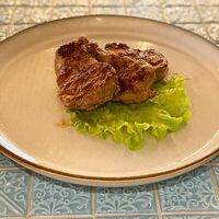 Глянцевое мясо в Iris