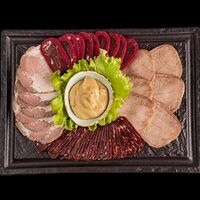 Мясная тарелка в Пацха Пшапский двор