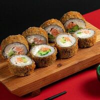 Темпура Сяке лосось в Рыбин Гуд Sushi Premium