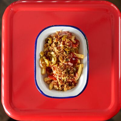 Картофель фри с беконом и халапеньов Гараж по цене 340 ₽