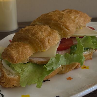 Круассан с курицей в Кофейня Бодрячино по цене 399 ₽