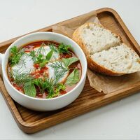 Пряная шакшука с травамив Noisy Bar & Kitchen
