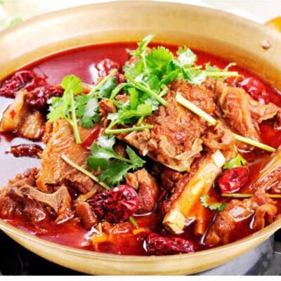 Бараньи ребрышки в бульоне по-сычуаньски в ГУаНЬ ЯНЬ по цене 2200 ₽