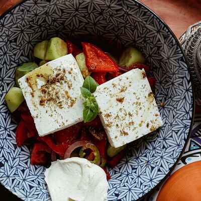 Салат Греческий в Maroon по цене 1450 ₽