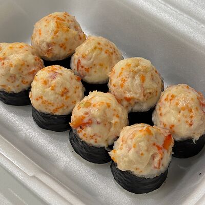 Запеченный ролл с крабомв Роллбург по цене 1400 ₽