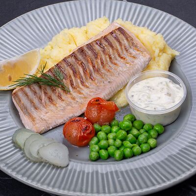 Горбуша гриль с соусом тартар в Лакс+ по цене 830 ₽