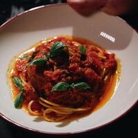 Спагетти с томатом в Really bar